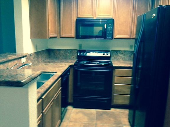 2nd image of 2020 Camino De La Reina #2314