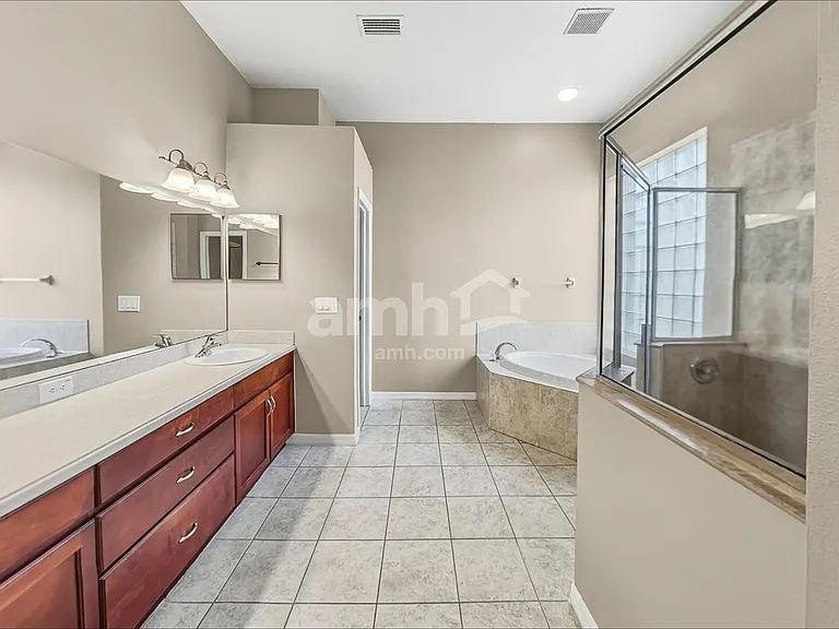 16150 Bridgepark Dr — Photo 12