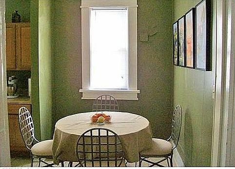 Breakfast nook