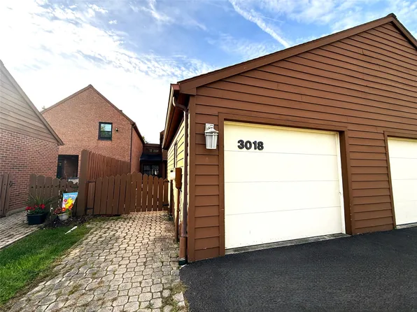 3018 Pleasant Dr, Endicott, NY 13760