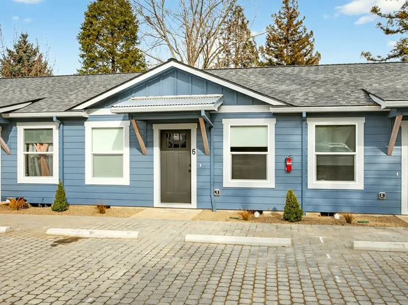 530 G St #4, Jacksonville, OR 97530