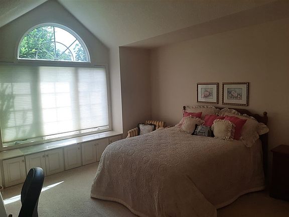 5th image of 5643 Cortland Cir