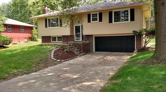 1st image of 2321 N 74th St