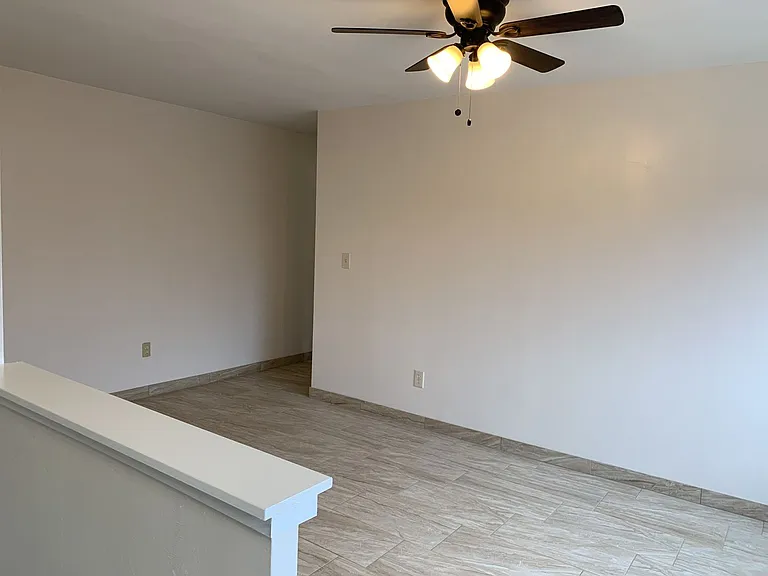 819 College Avenue — Photo 56