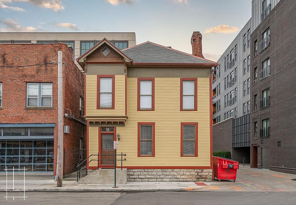 1st image of 891-895 N High St #15-201