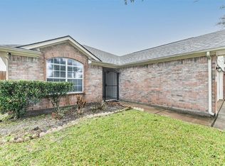 8322 Kingsbridge Meadow Dr, Houston, TX 77083