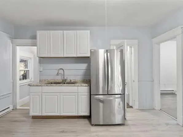 77 Wall St #3, Waterbury, CT 06705