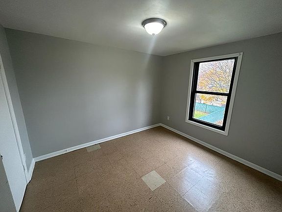 4th image of 1633 Shehy St #1