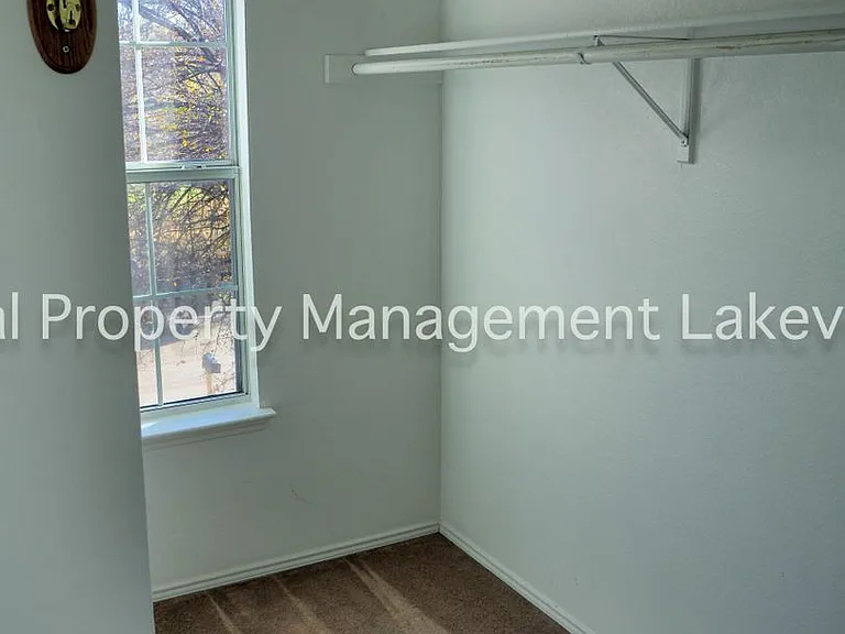 7500 Waterside Pl — Photo 37