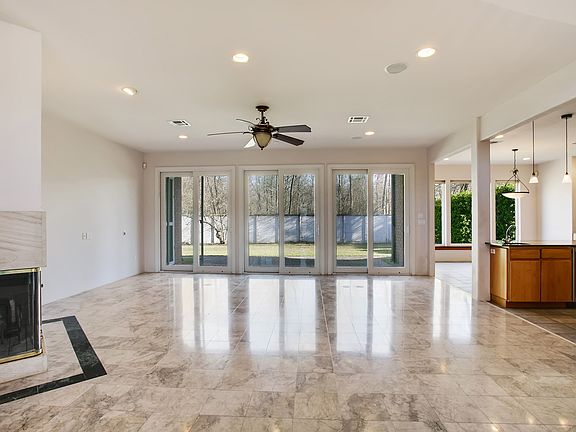 3rd image of 12 Annandale Ct