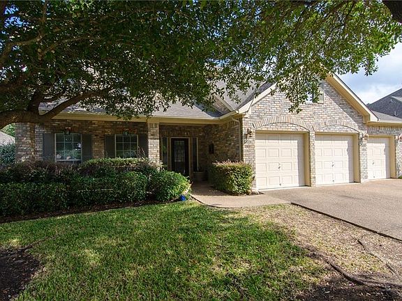 2nd image of 2810 Chatelle Dr