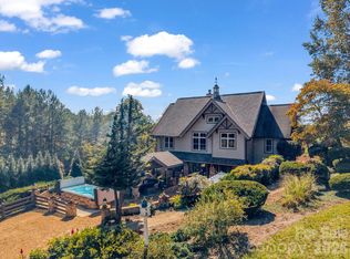 140 Blazing Star Ln, Mill Spring, NC 28139