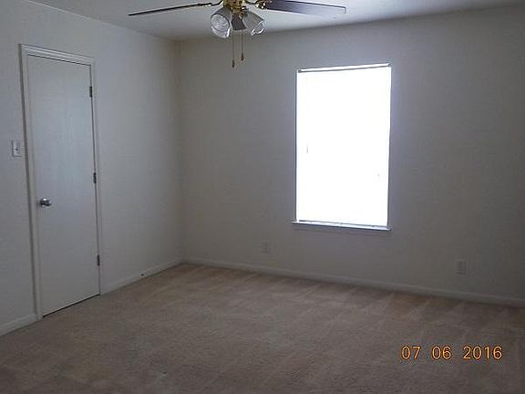 4th image of 1300 Cinch APT A