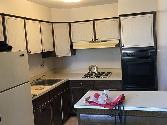 2nd image of 7803 Algon Ave #205