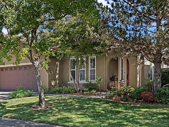 2nd image of 1241 Meredith Way