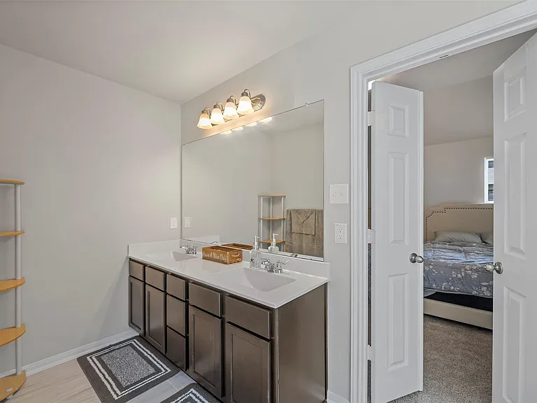 11714 Glossy Oak Ln — Photo 17