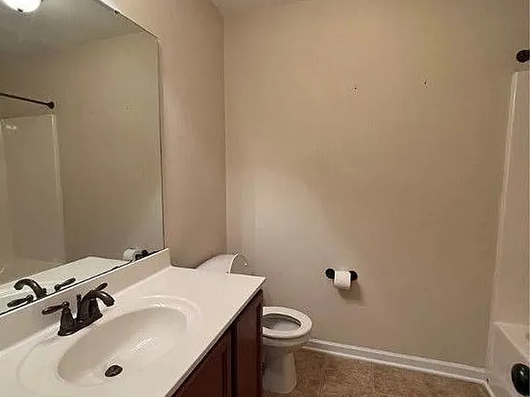 44 Salisbury Ln — Photo 13