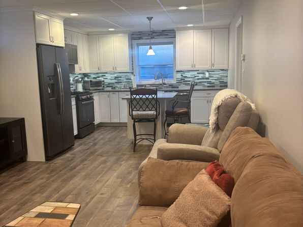 (undisclosed Address)