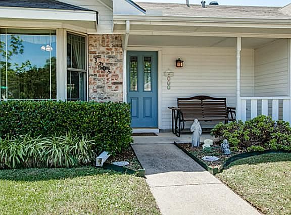2nd image of 3205 Key West Dr