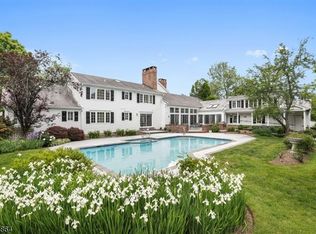 8 Spring Hollow Ln, New Vernon, NJ 07976