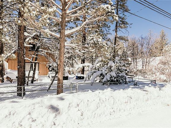 4th image of 406 Moreno Ln