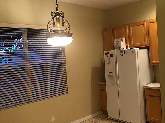 5th image of 2711 Abbey Grove Dr