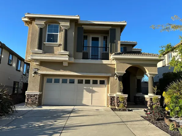 9562 Albert Dr, Dublin, CA 94568