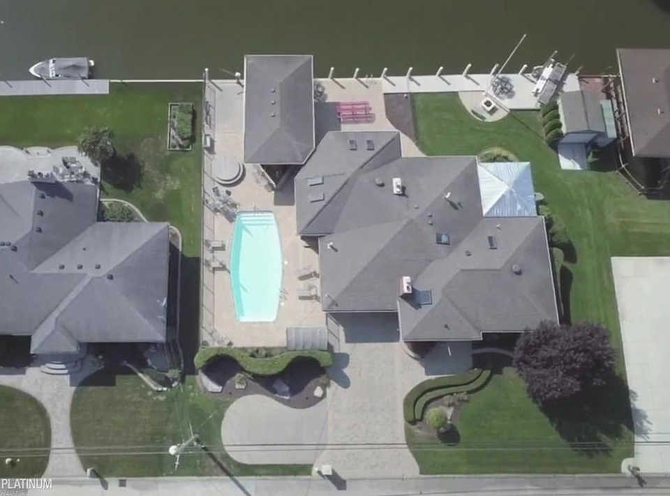 1st image of 38123 Seaway Ct