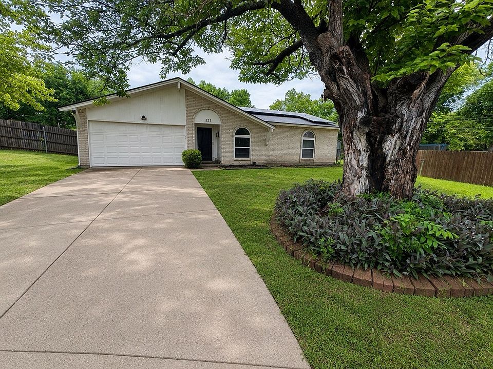 1st image of 527 Shelly Ct