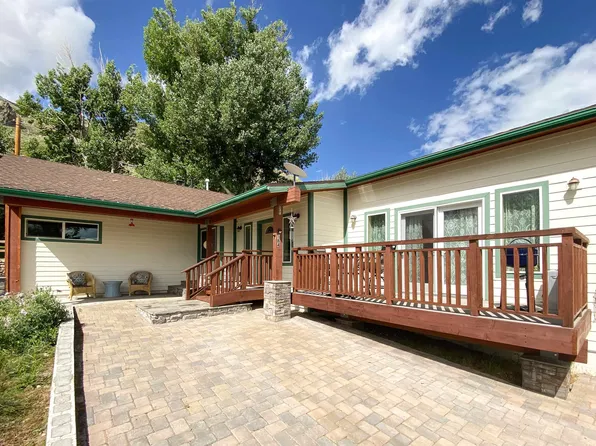 184 Crowley Lake Dr, Crowley Lake, CA 93546