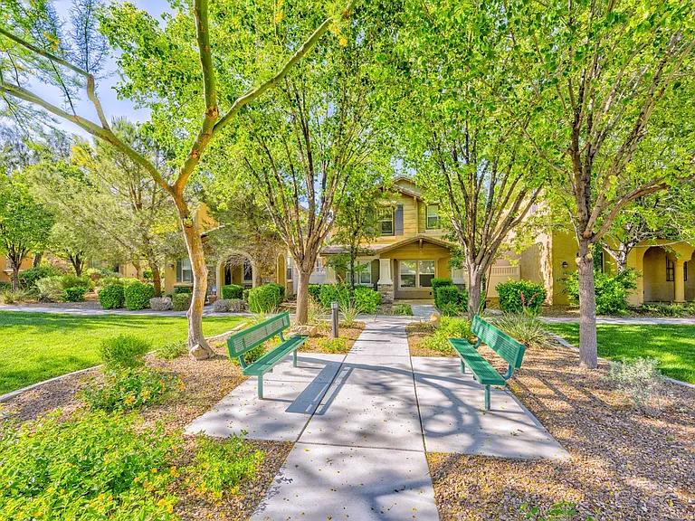 3164 Degas Tapestry Ave — Photo 2