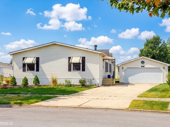 386 Buttercup Ln, Matteson, IL 60443
