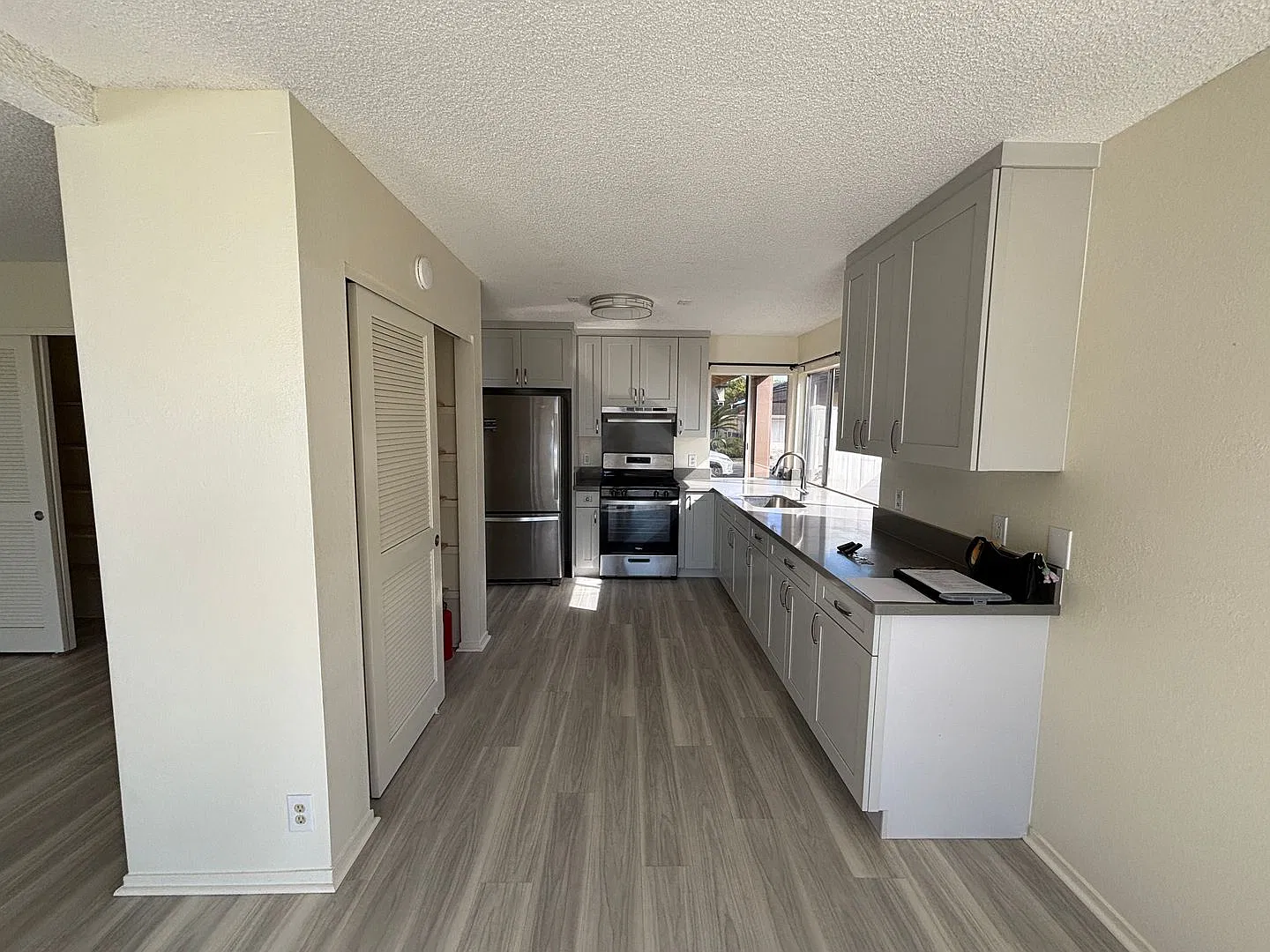 94-1059 Leomana Place — Photo 1