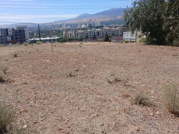 970 Demos Ct, Reno, NV 89512
