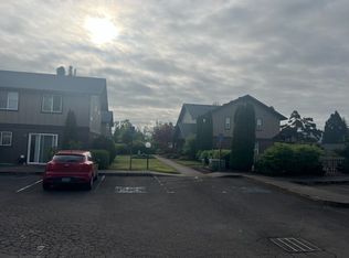 436 Holbrook Ln APT B, Creswell, OR 97426