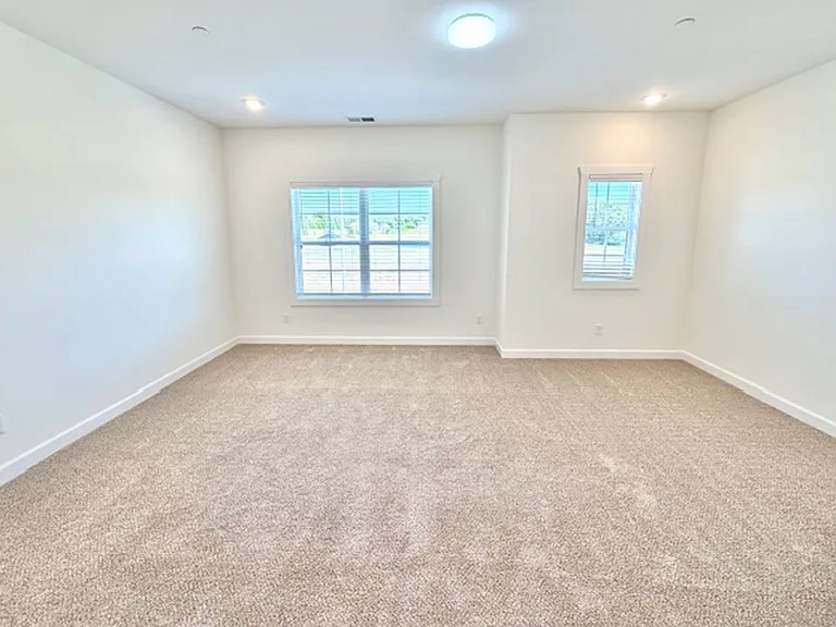 4859 Chatelet Dr — Photo 7