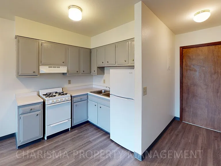 Canton Apartments — Photo 13