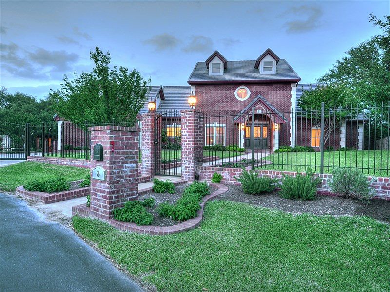 3 Cottondale Rd, The Hills, TX 78738 Zillow