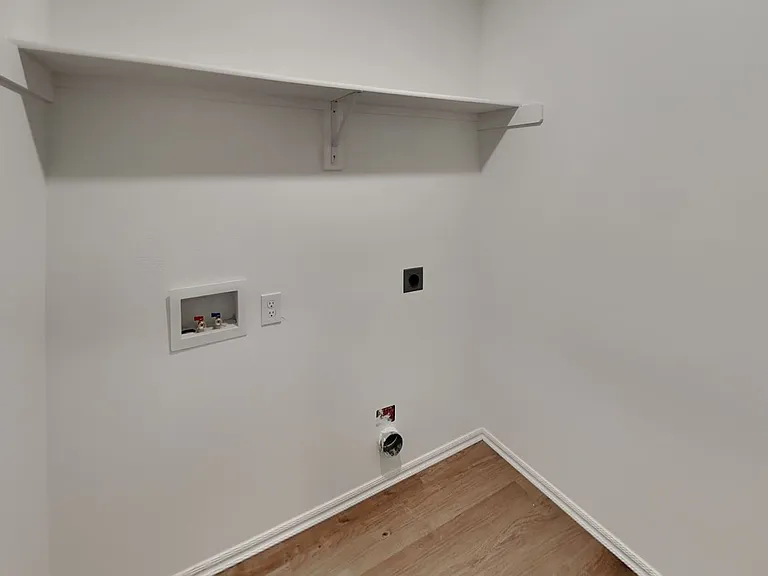 16205 Lovers Ln — Photo 17