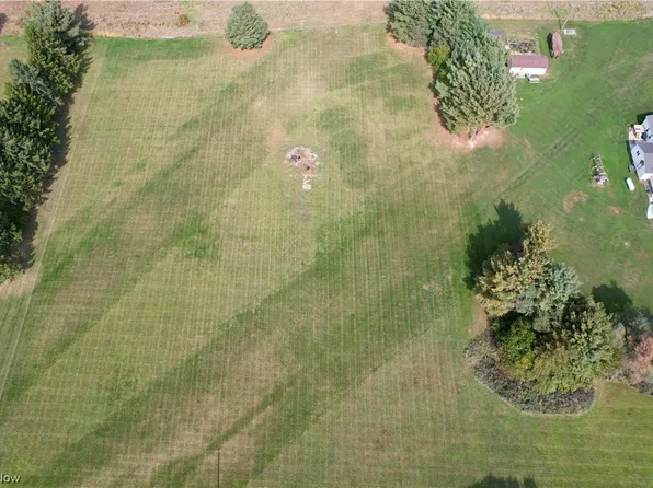 1167 Lindy Ln NW, Carrollton, OH 44615
