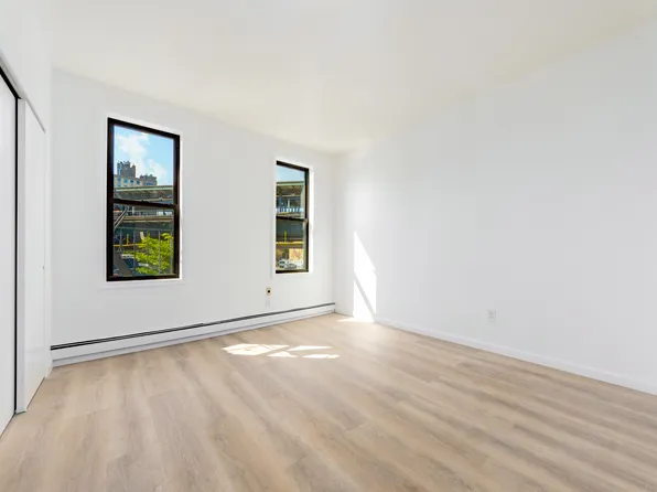 1538 Gates Avenue image 1 of 6