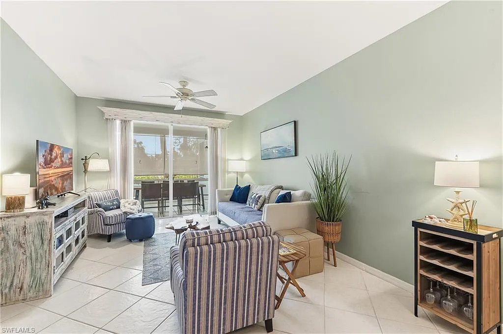 2 bed, 2.0 bath, 1066 sqft, $5,000 — Photo 3
