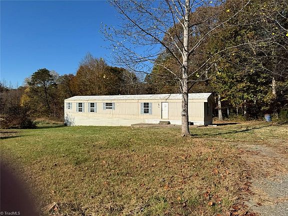 5th image of 185 Landen Dr