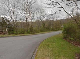 100 Stone Bridge Way, Oak Ridge, TN 37830