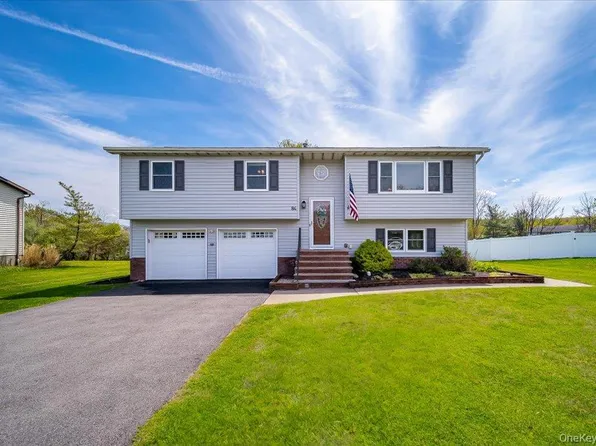 84 Guernsey Drive, New Windsor, NY 12553