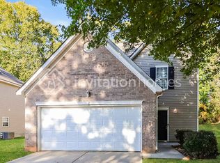 7707 Hidden Creek Dr, Charlotte, NC 28214