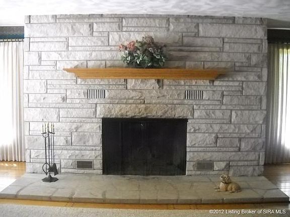 4th image of 103 E Eastern Hills Blvd