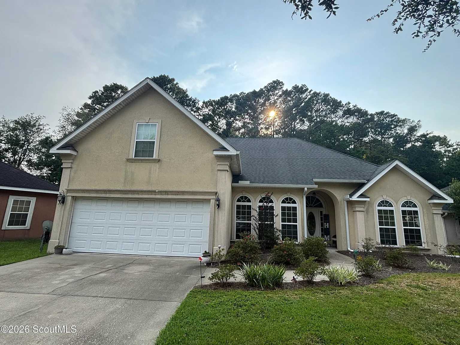 4 bed, 3.0 bath, 2210 sqft, $2,500 — Photo 2