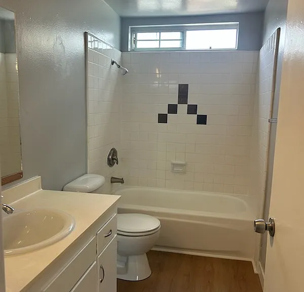 2067 E Evergreen St #2067 — Photo 4