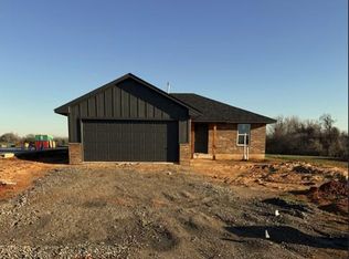 1606 Highland Loop, Guthrie, OK 73044